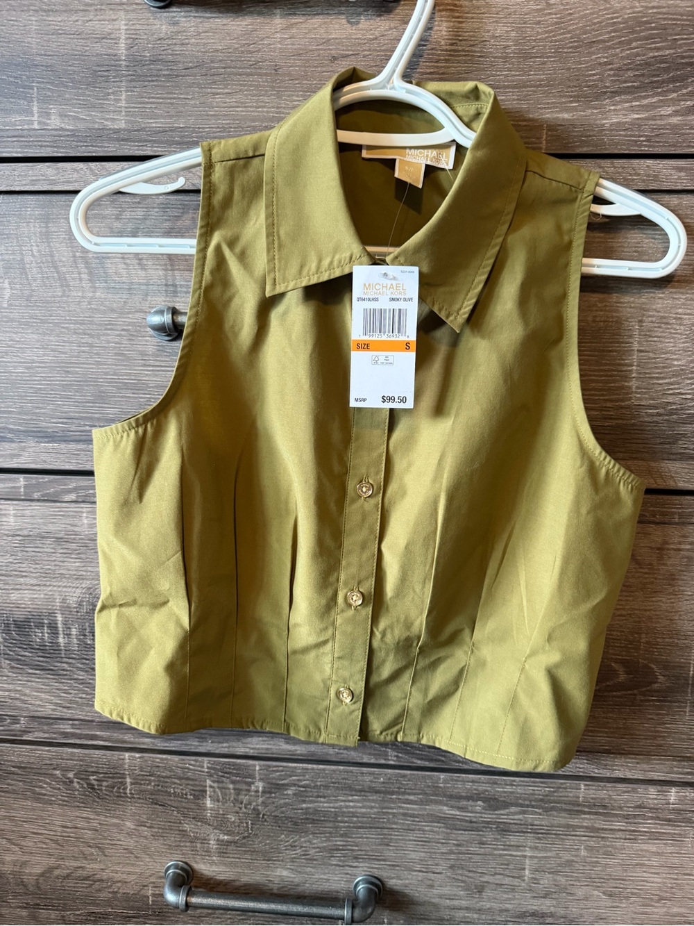Michael Kors Olive Sleeveless Button-Front Crop Top